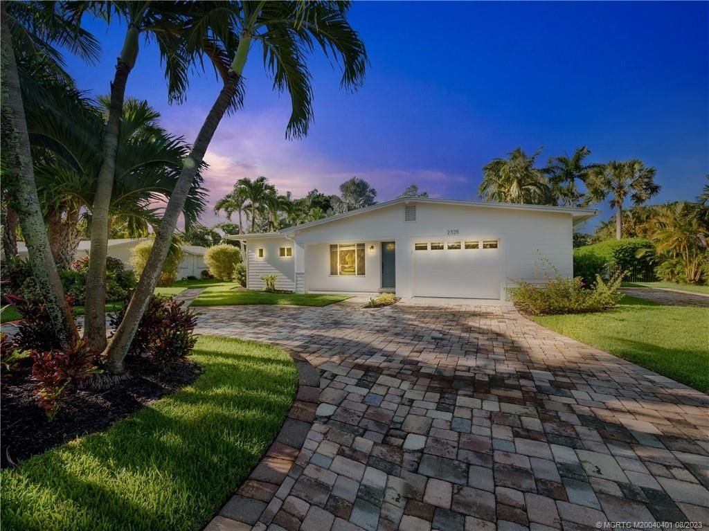 Photo of 2325 NW Fork Road, Stuart, FL 34994 (MLS # M20040401)