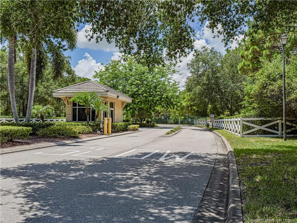 Photo of 7007 SE Twin Oaks Circle, Stuart, FL 34997 (MLS # M20052841)