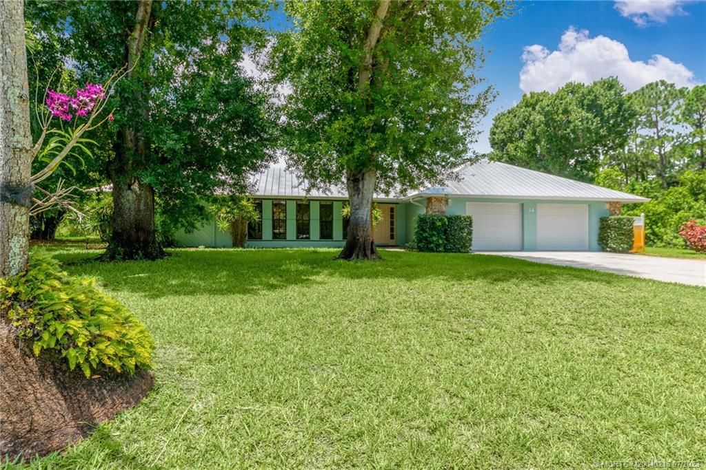 Photo of 34 NE Acacia Trail, Jensen Beach, FL 34957 (MLS # M20040216)