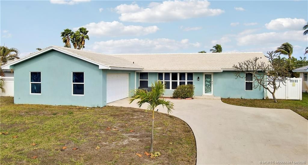 Photo of 1789 Ardley Road, North Palm Beach, FL 33408 (MLS # M20055317)