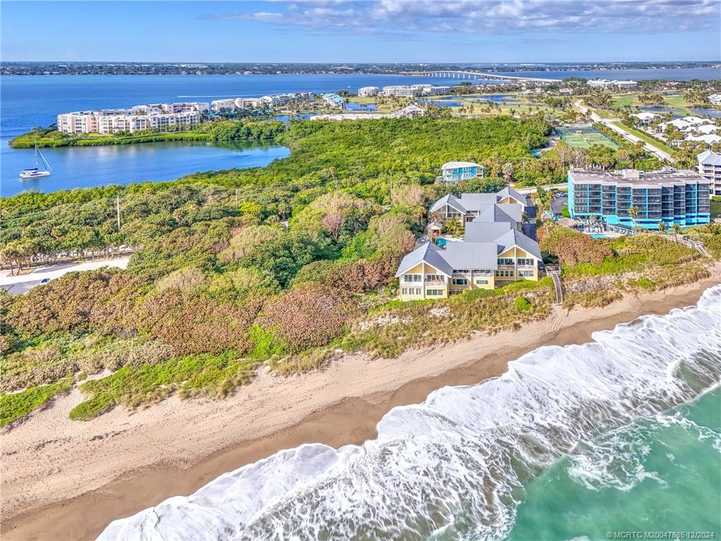 Stuart, Florida 34996, United States, 2 Bedrooms Bedrooms, ,3 BathroomsBathrooms,Residential,Active,28951