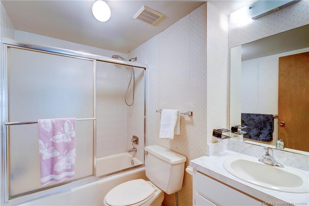 Stuart, Florida 34996, United States, 2 Bedrooms Bedrooms, ,3 BathroomsBathrooms,Residential,Active,28951