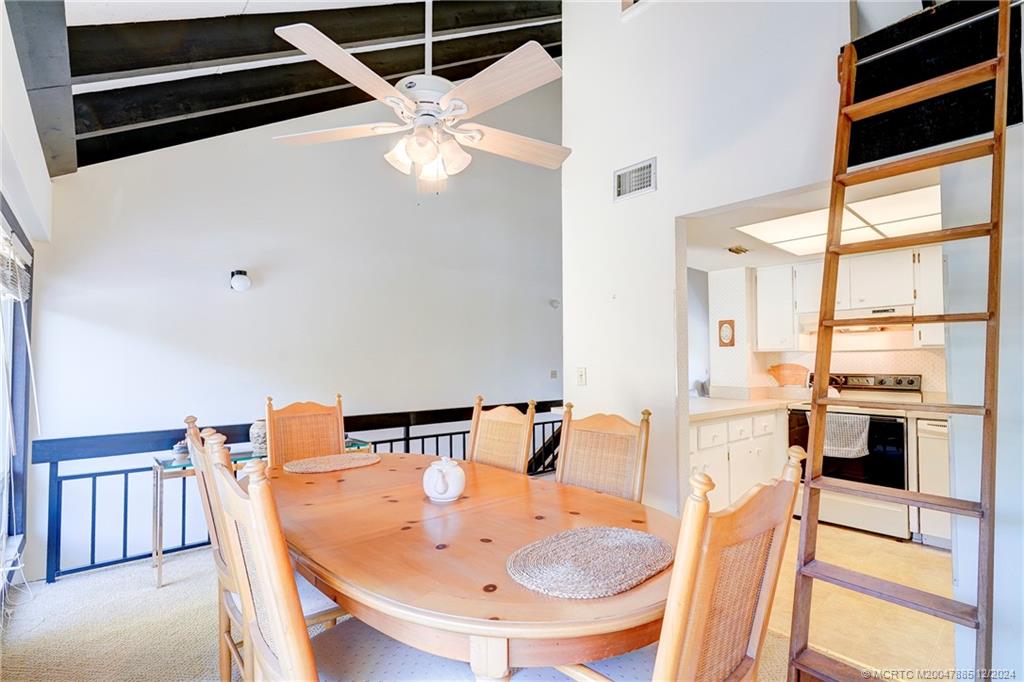 Stuart, Florida 34996, United States, 2 Bedrooms Bedrooms, ,3 BathroomsBathrooms,Residential,Active,28951