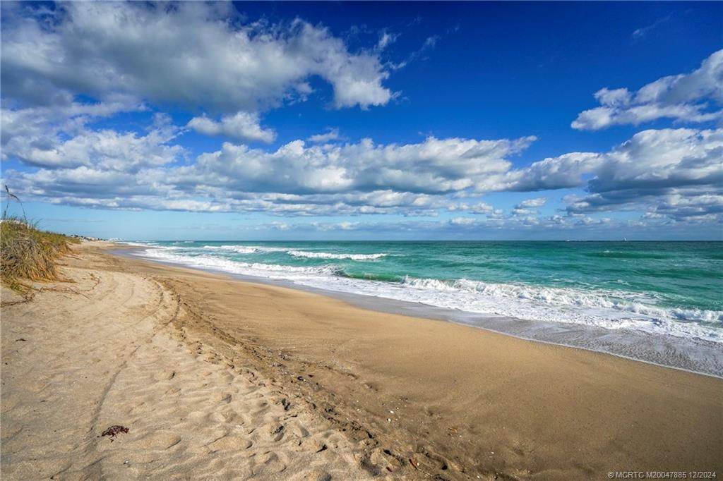 Stuart, Florida 34996, United States, 2 Bedrooms Bedrooms, ,3 BathroomsBathrooms,Residential,Active,28951