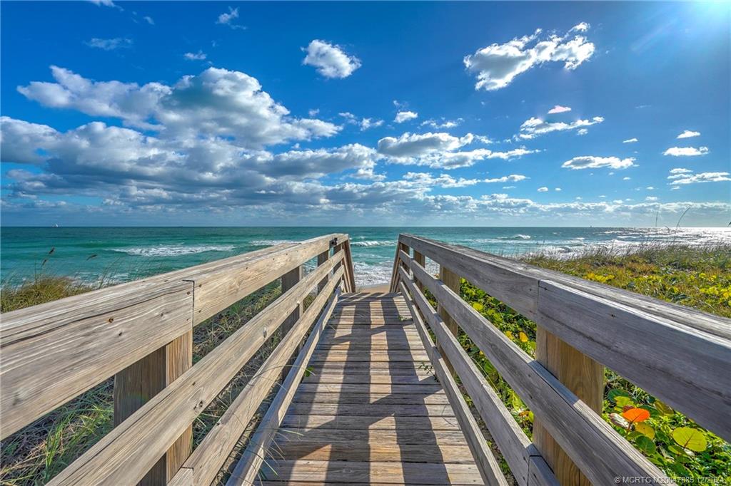 Stuart, Florida 34996, United States, 2 Bedrooms Bedrooms, ,3 BathroomsBathrooms,Residential,Active,28951