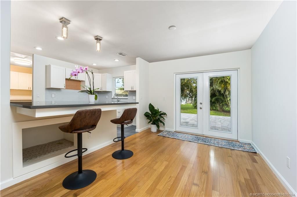 Photo of 5715 SE Rosemont Avenue, Stuart, FL 34997 (MLS # M20043263)