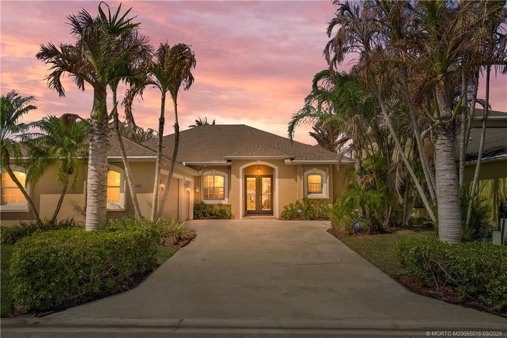 Photo of 507 NW Sunflower Place, Jensen Beach, FL 34957 (MLS # M20055016)