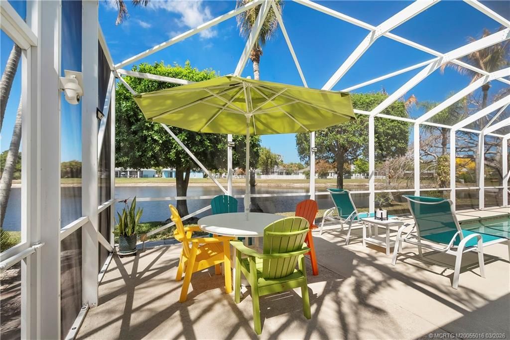 Photo of 507 NW Sunflower Place, Jensen Beach, FL 34957 (MLS # M20055016)