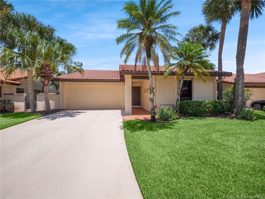 Photo of 2430 SW Bobalink Court, Palm City, FL 34990 (MLS # M20045123)