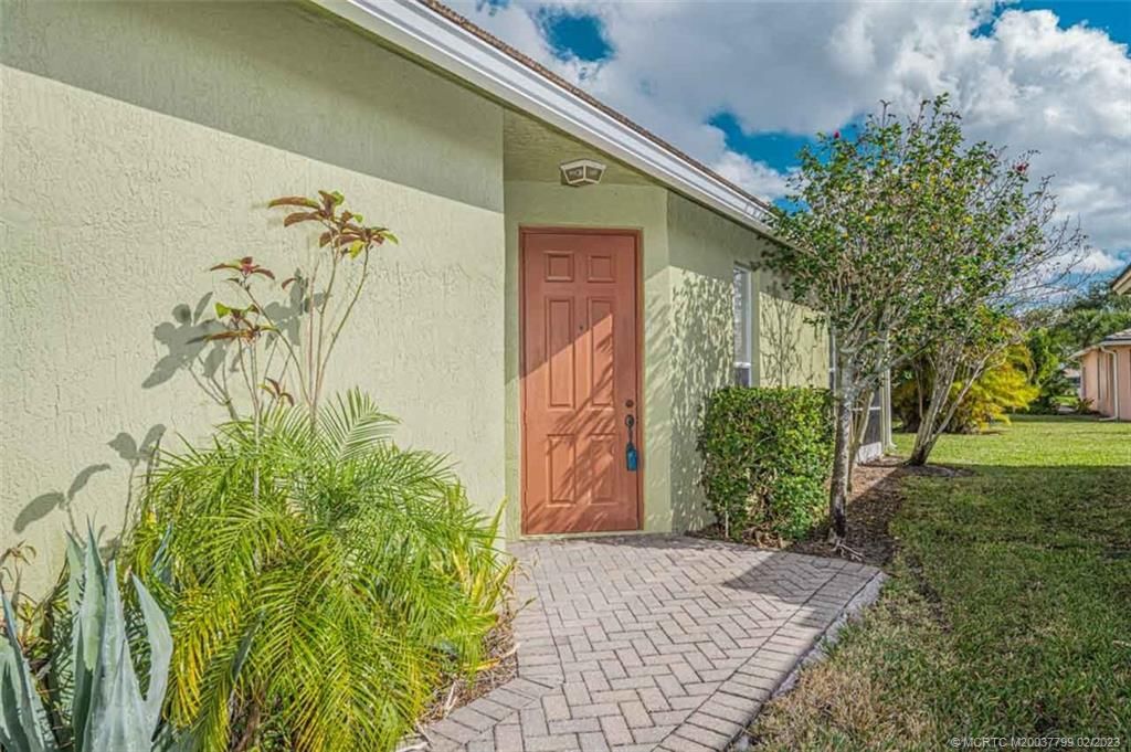 Photo of 9840 SW Glenbrook Drive, Port Saint Lucie, FL 34987 (MLS # M20037799)