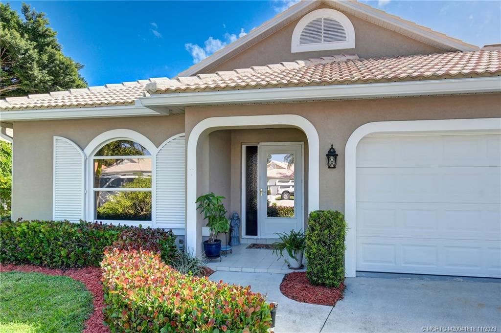Photo of 6017 SE Walkers Cay Court, Stuart, FL 34997 (MLS # M20041818)