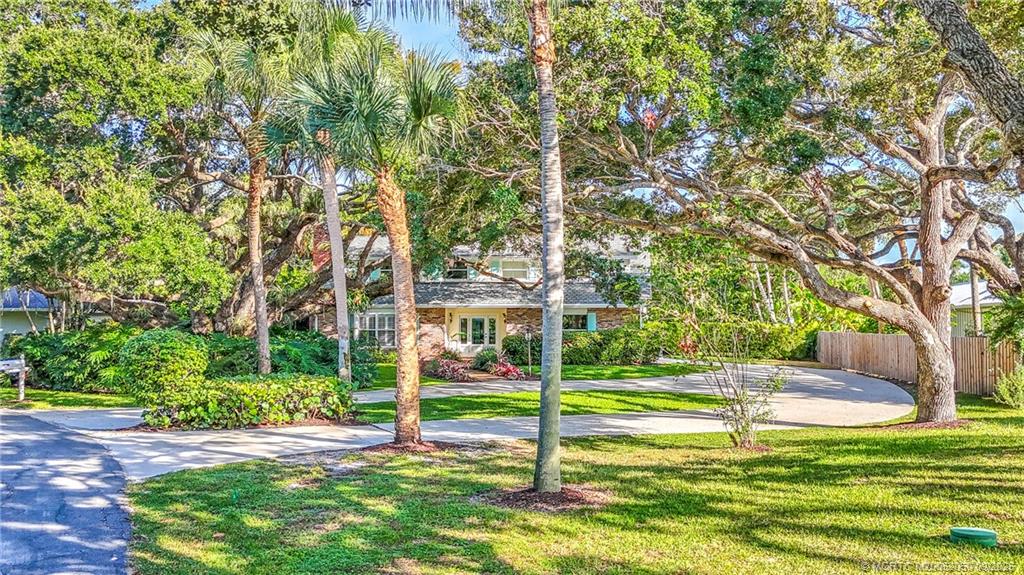 Sewalls Point, Florida 34996, United States, 4 Bedrooms Bedrooms, ,3 BathroomsBathrooms,Residential,Coming Soon,201772