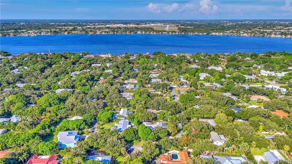 Sewalls Point, Florida 34996, United States, 4 Bedrooms Bedrooms, ,3 BathroomsBathrooms,Residential,Coming Soon,201772