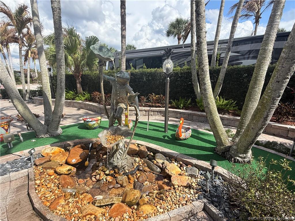 412 NW Chipshot Lane