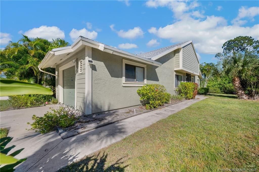 Photo of 1456 SE Colchester Circle, Port Saint Lucie, FL 34952 (MLS # M20053076)