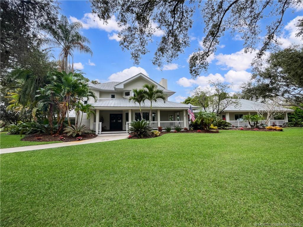 2521 SW Racquet Club Drive