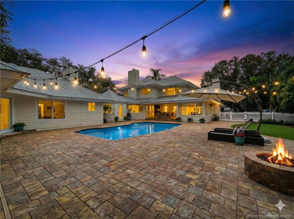 2521 SW Racquet Club Drive