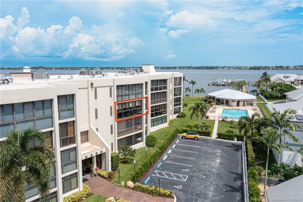 Photo of 150 SE Four Winds Drive #B305, Stuart, FL 34996 (MLS # M20046414)