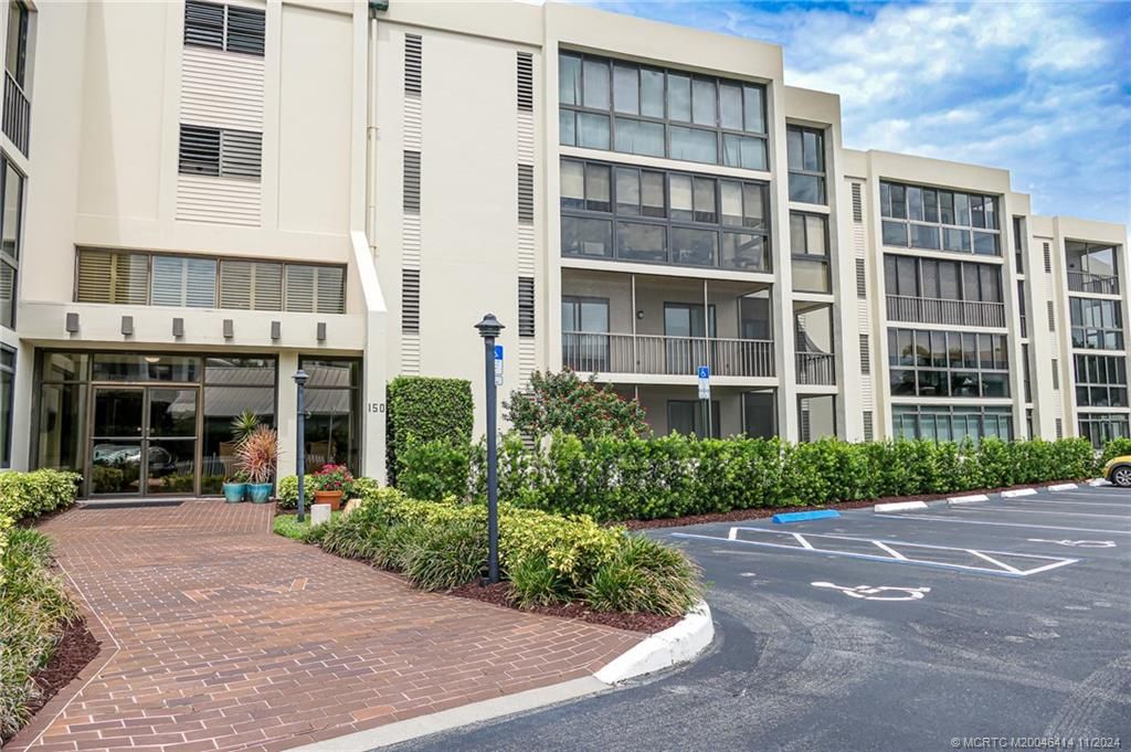 Photo of 150 SE Four Winds Drive #B305, Stuart, FL 34996 (MLS # M20046414)