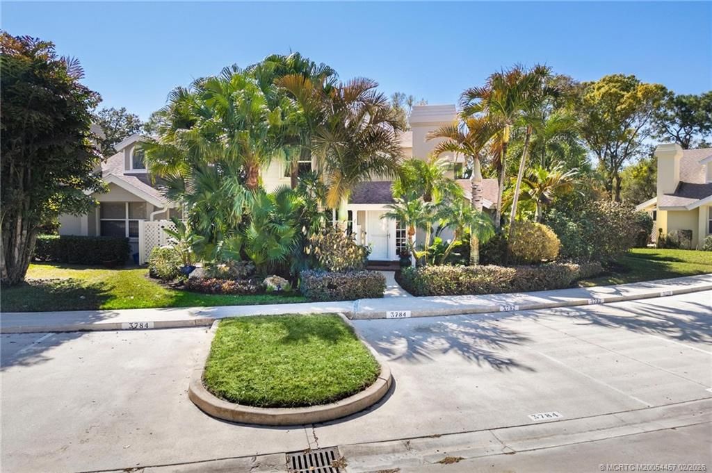 Photo of 3784 SW Sunset Trace Circle, Palm City, FL 34990 (MLS # M20054457)