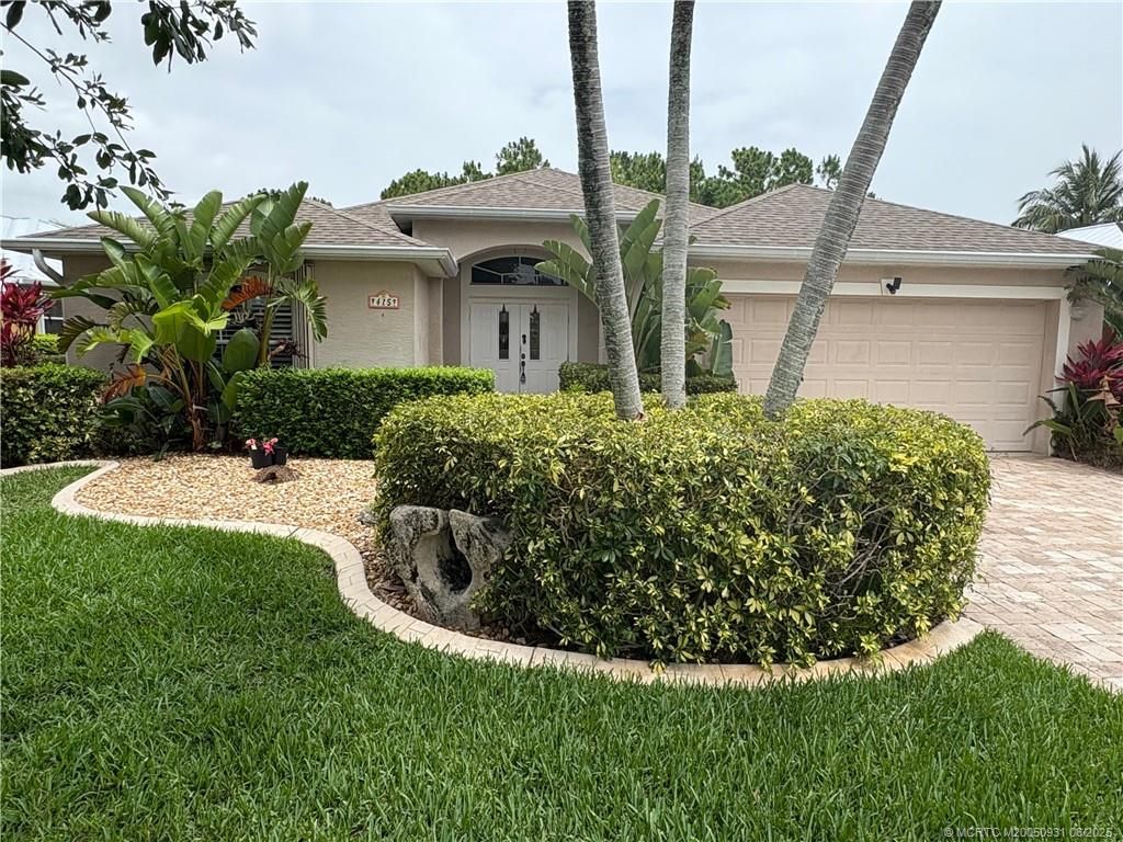 Photo of 475 NW Fetterbush Way, Jensen Beach, FL 34957 (MLS # M20050931)