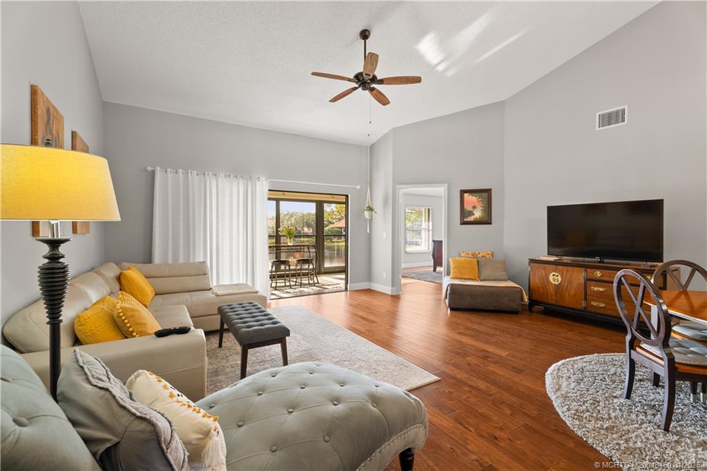 Stuart, Florida 34997, United States, 2 Bedrooms Bedrooms, ,2 BathroomsBathrooms,Residential,Active,18783