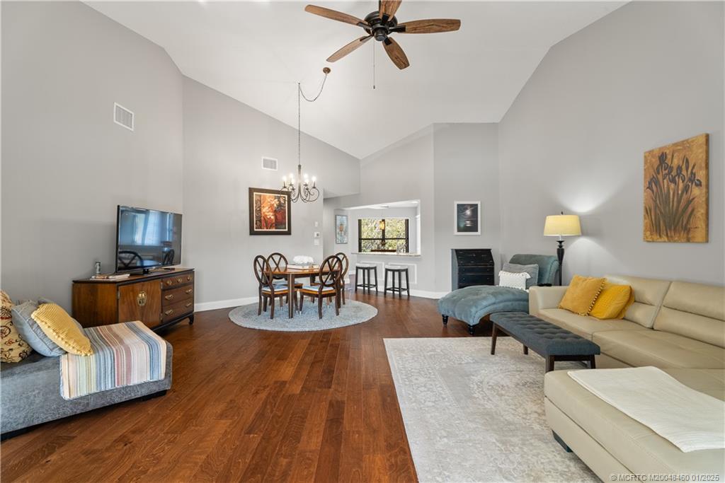 Stuart, Florida 34997, United States, 2 Bedrooms Bedrooms, ,2 BathroomsBathrooms,Residential,Active,18783