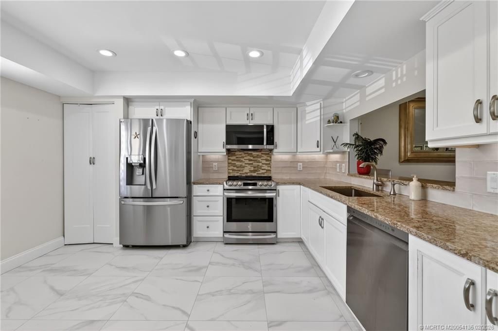 Photo of 6433 SE Brandywine Court #219, Stuart, FL 34997 (MLS # M20054135)