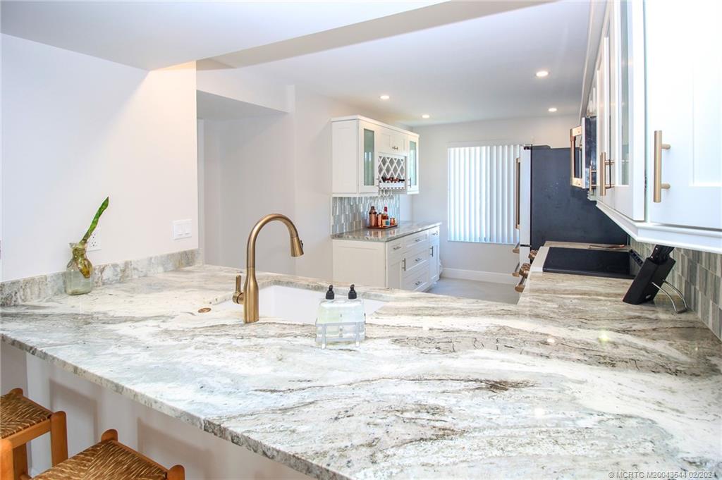 Stuart, Florida 34996, United States, 2 Bedrooms Bedrooms, ,2 BathroomsBathrooms,Residential,Active,64087