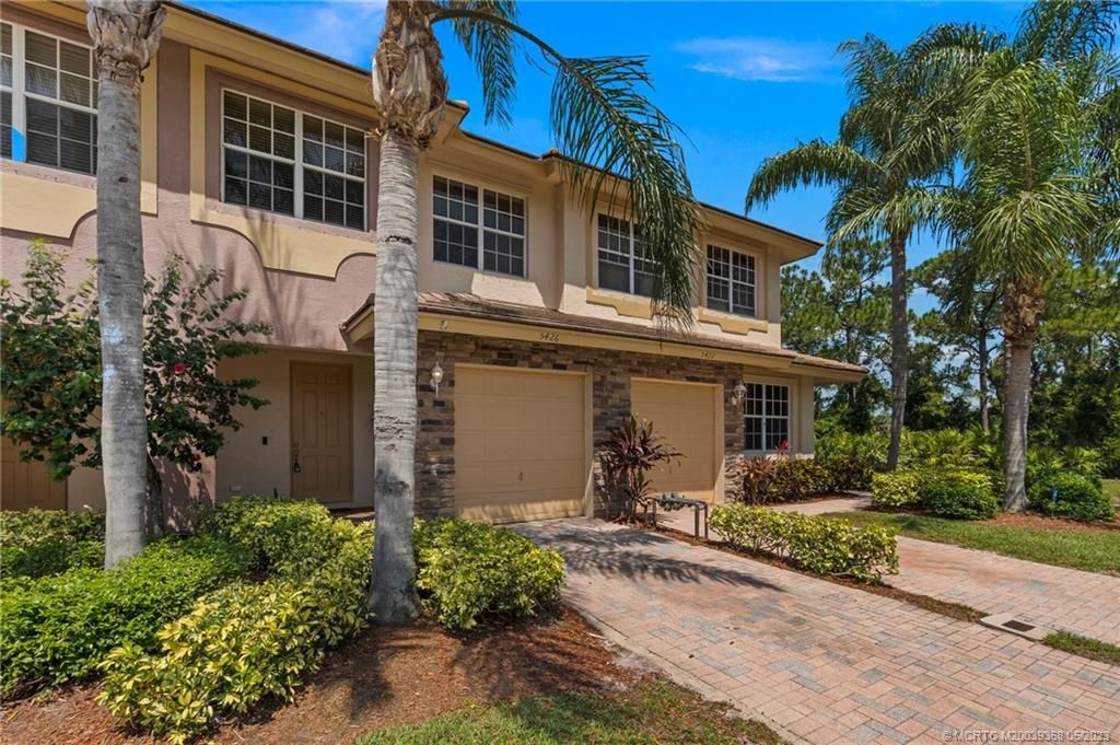 Photo of 5426 SE Moseley Drive, Stuart, FL 34997 (MLS # M20039368)