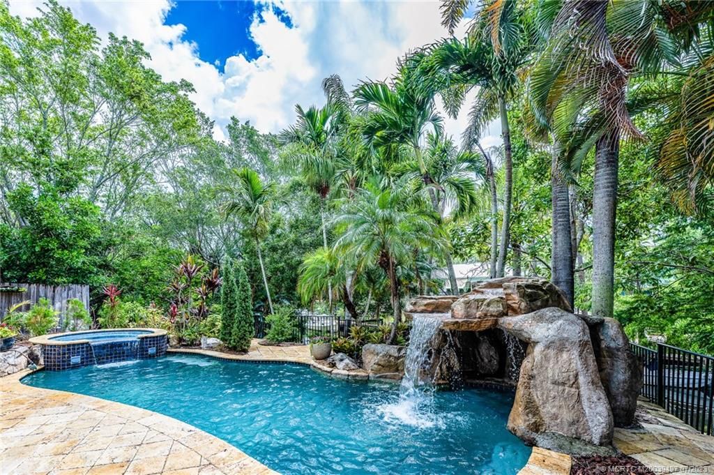 Photo of 1359 SW Covered Bridge Drive, Palm City, FL 34990 (MLS # M20039497)