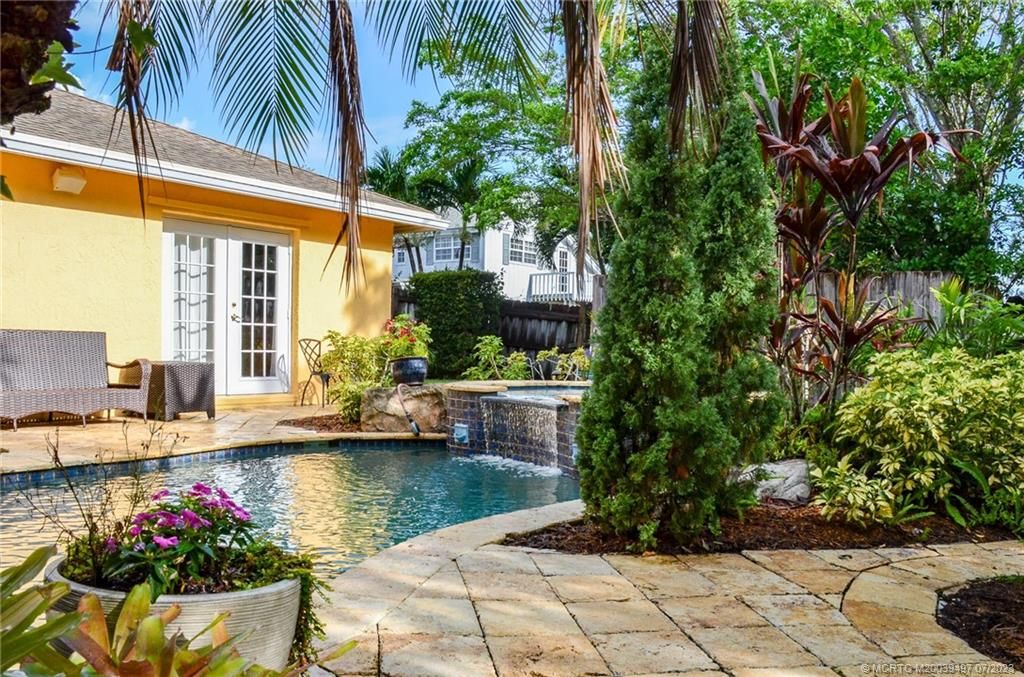 Photo of 1359 SW Covered Bridge Drive, Palm City, FL 34990 (MLS # M20039497)