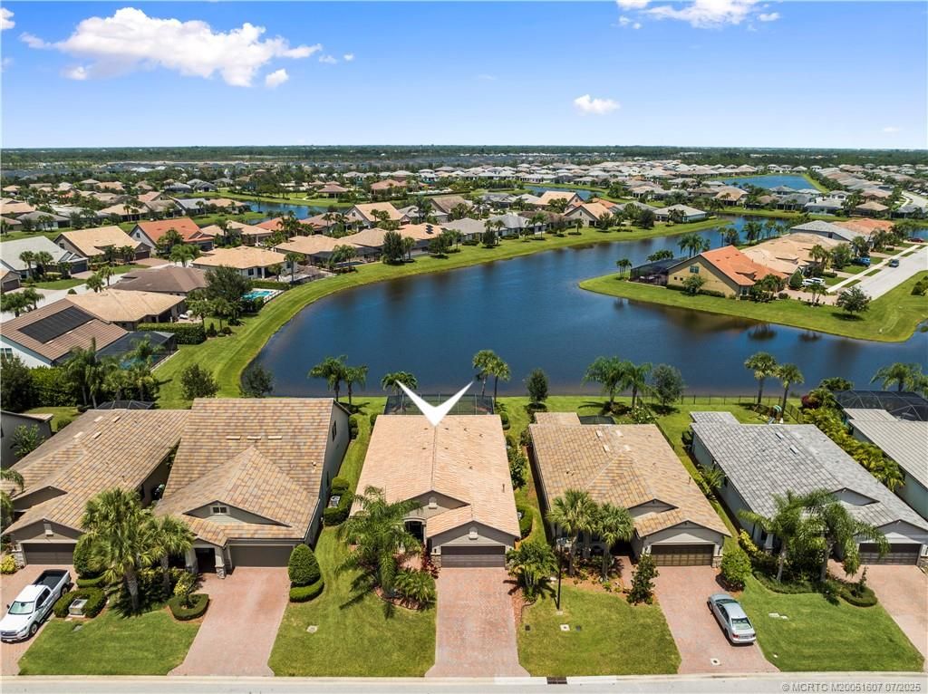 Photo of 336 SE Courances Drive, Port Saint Lucie, FL 34984 (MLS # M20051607)