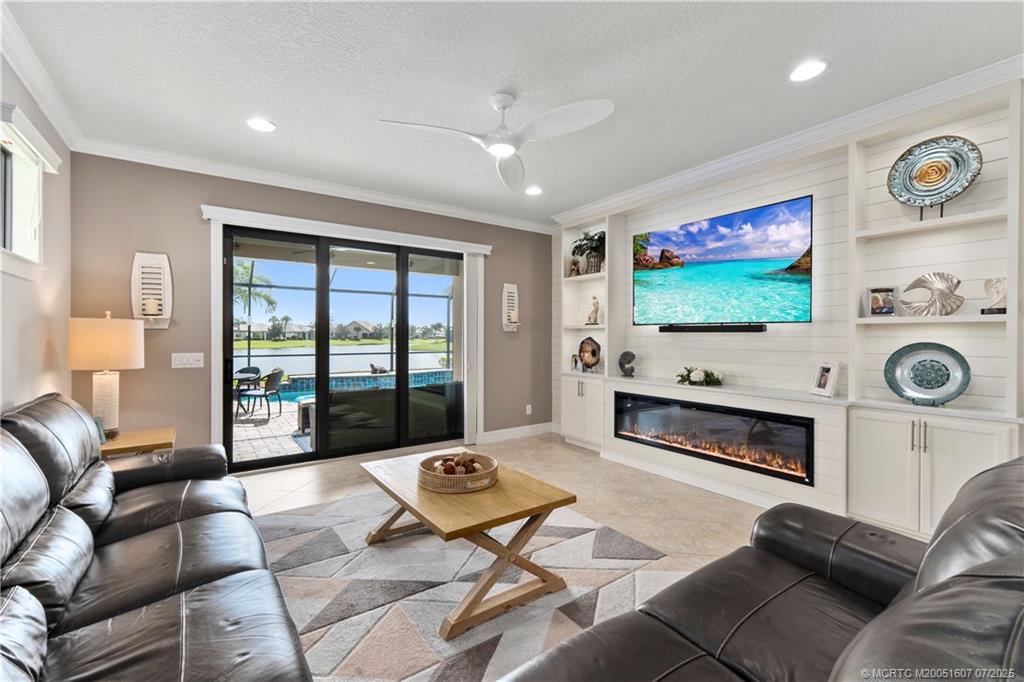 Port St Lucie, Florida 34984, United States, 3 Bedrooms Bedrooms, ,2 BathroomsBathrooms,Residential,Active,182715