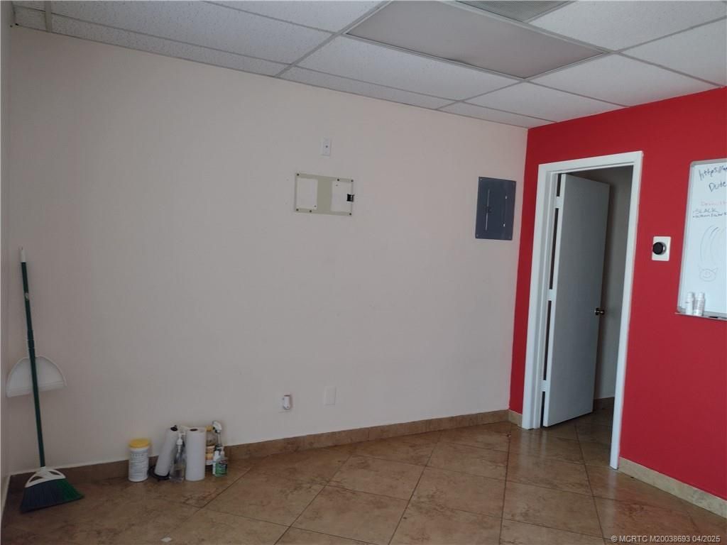 Photo of 701 NW Federal Highway #206, Stuart, FL 34994 (MLS # M20038693)