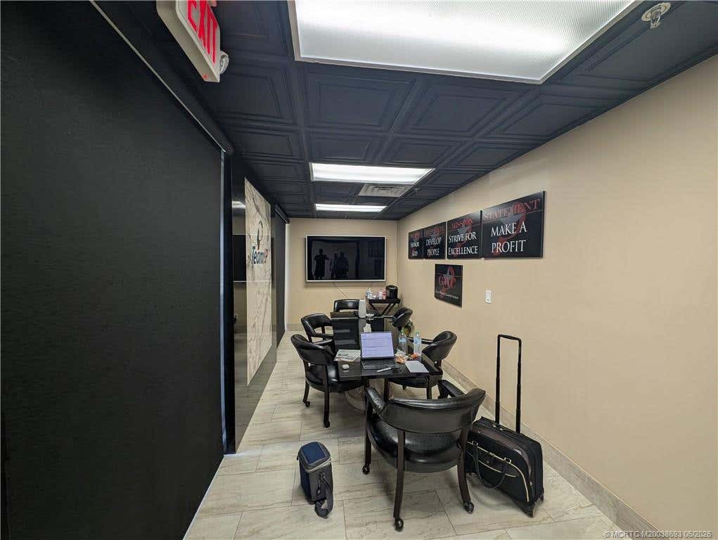 Photo of 701 NW Federal Highway #206, Stuart, FL 34994 (MLS # M20038693)