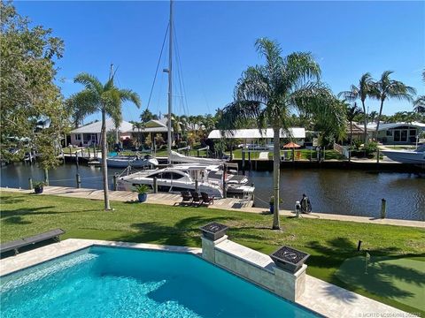 Photo of 1606 SW Egret Way, Palm City, FL 34990 (MLS # M20049568)