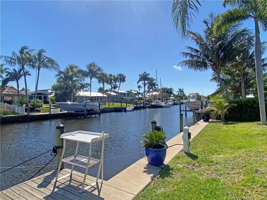 Photo of 1606 SW Egret Way, Palm City, FL 34990 (MLS # M20049568)