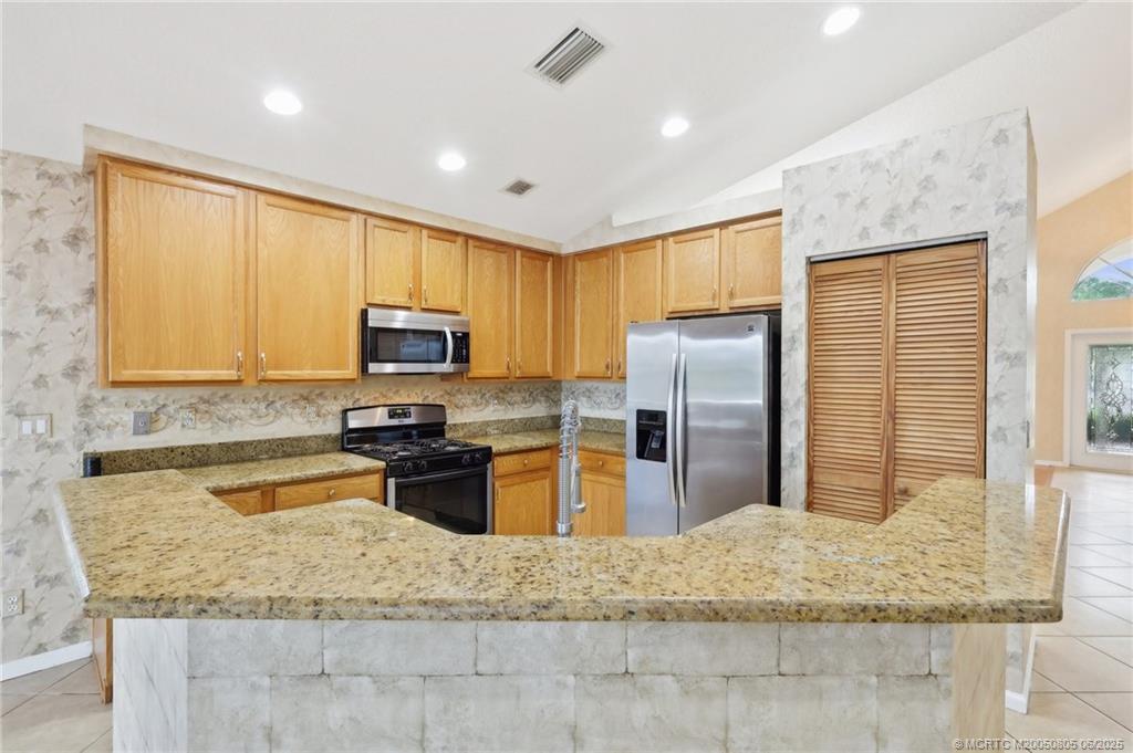 Stuart, Florida 34997, United States, 4 Bedrooms Bedrooms, ,3 BathroomsBathrooms,Residential,Active,138673