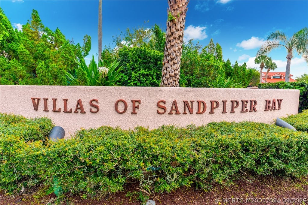 Photo of 3303 SE Sandpiper Circle, Port Saint Lucie, FL 34952 (MLS # M20057094)
