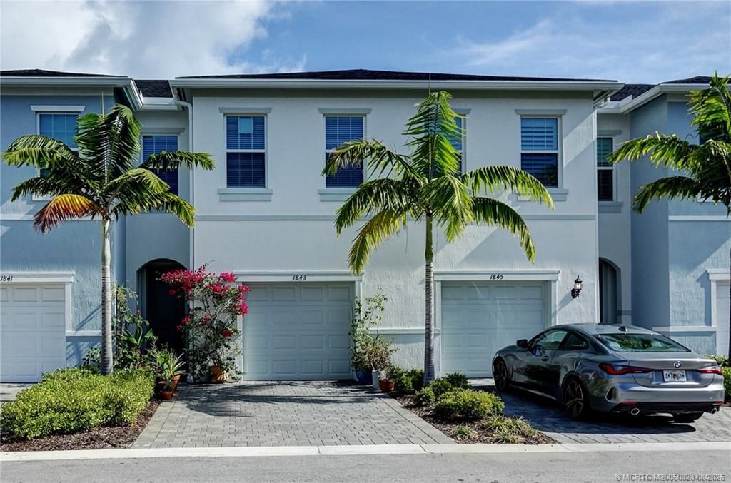 Photo of 1843 SE Roxy Way, Stuart, FL 34996 (MLS # M20050323)