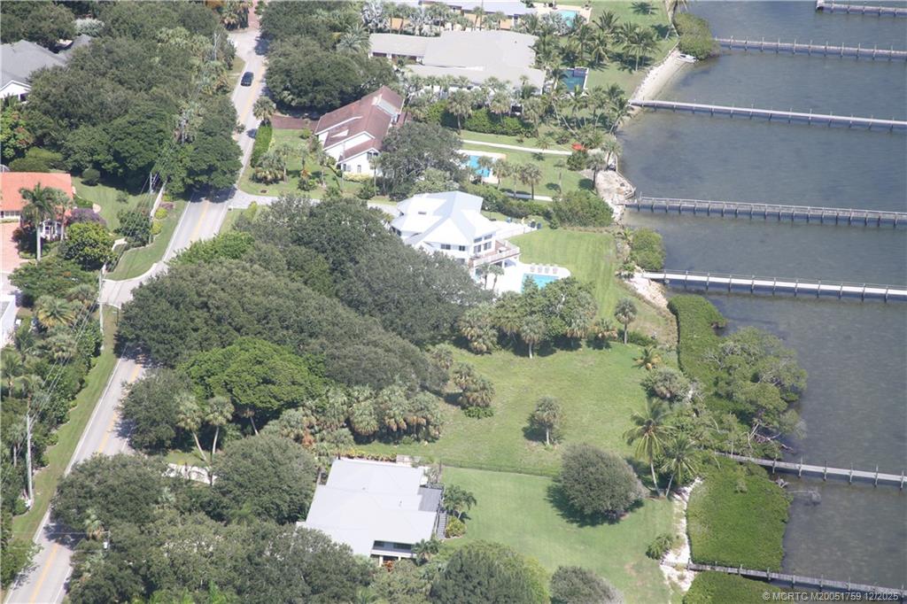 36 S Sewalls Point Road