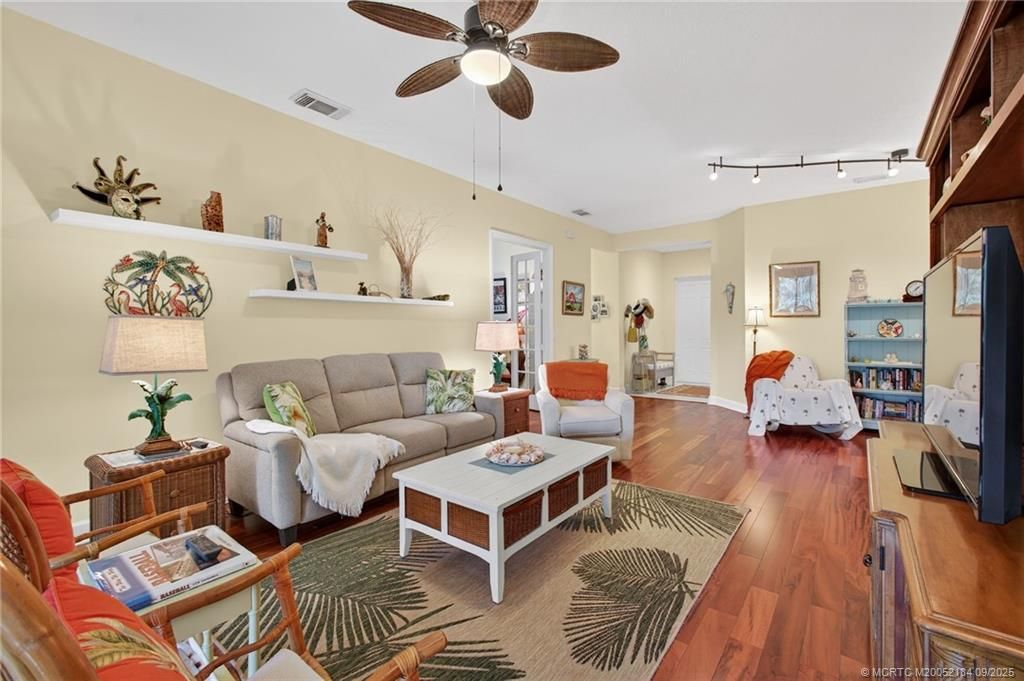 Photo of 548 NE Canoe Park Circle, Port Saint Lucie, FL 34983 (MLS # M20052184)