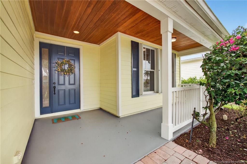 Photo of 548 NE Canoe Park Circle, Port Saint Lucie, FL 34983 (MLS # M20052184)