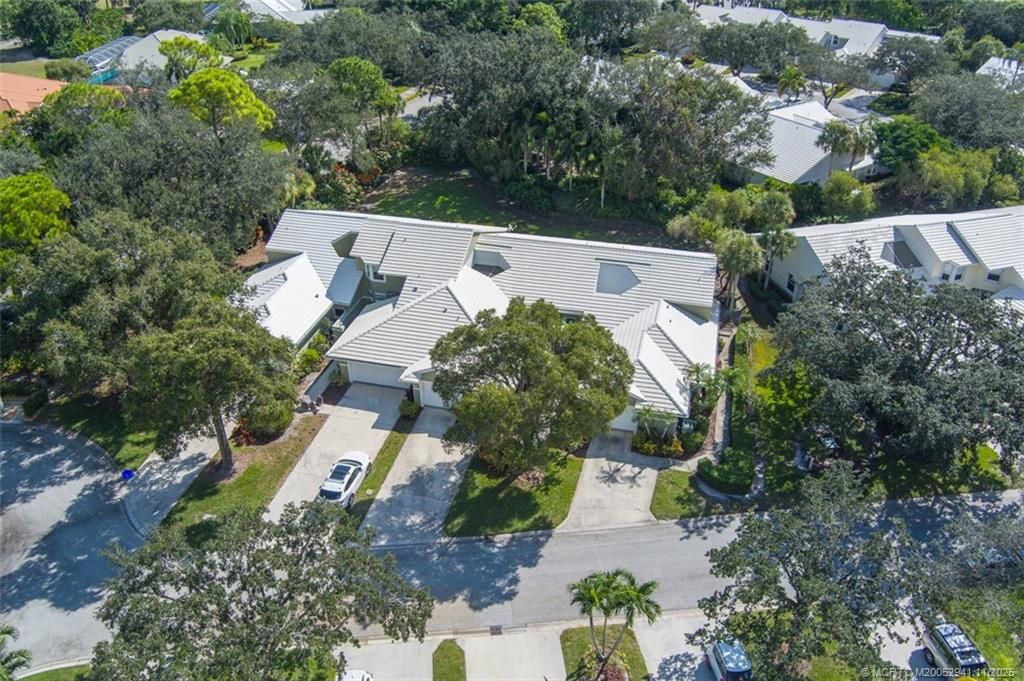 Photo of 2433 SW Foxpoint Trail, Palm City, FL 34990 (MLS # M20052941)