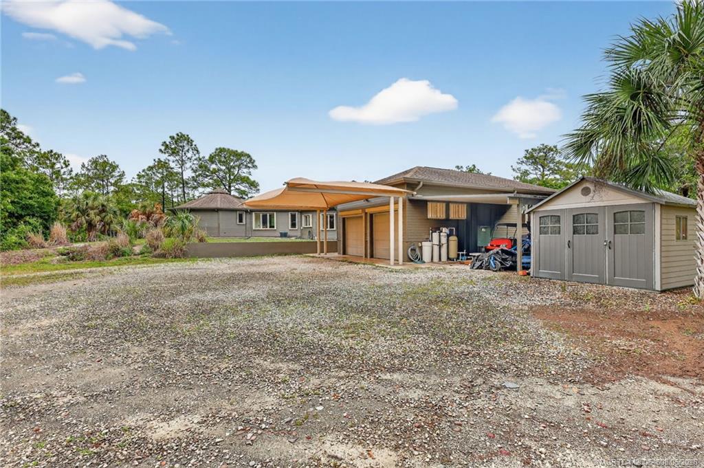Stuart, Florida, 34997, United States, 3 Bedrooms Bedrooms, ,2 BathroomsBathrooms,Residential,Active,2034291