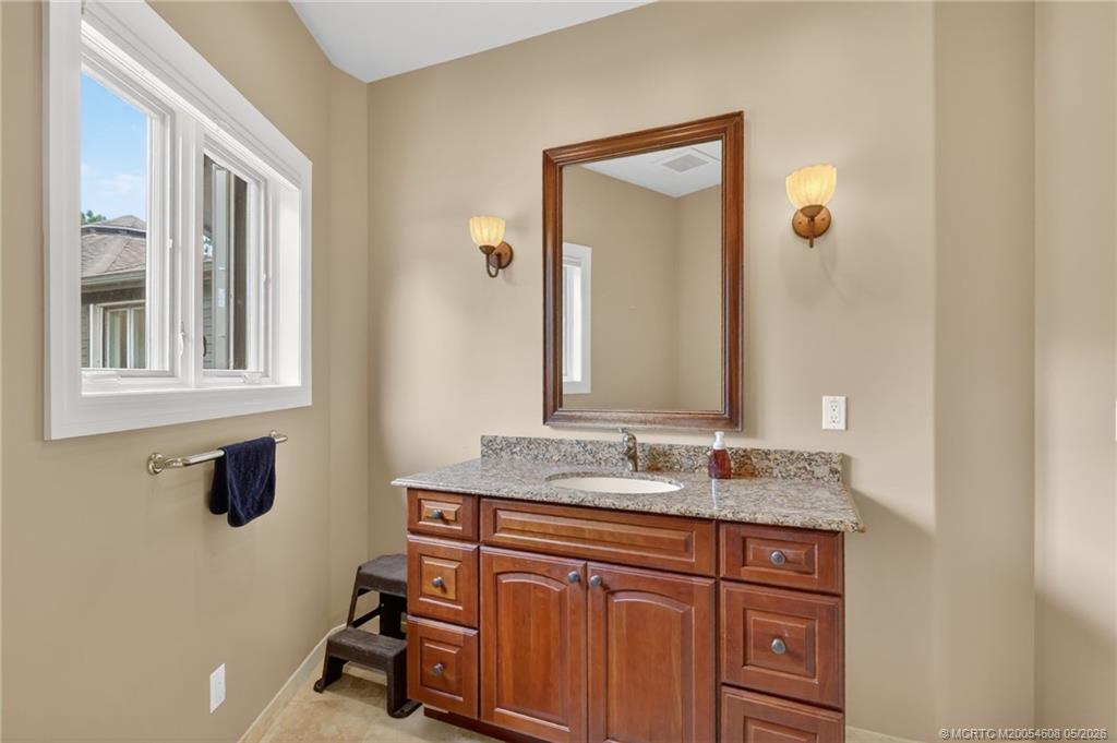 Stuart, Florida, 34997, United States, 3 Bedrooms Bedrooms, ,2 BathroomsBathrooms,Residential,Active,2034291