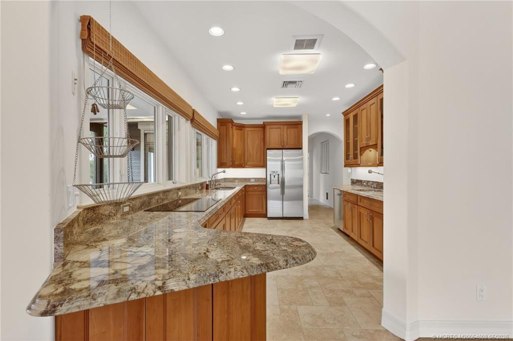 Stuart, Florida, 34997, United States, 3 Bedrooms Bedrooms, ,2 BathroomsBathrooms,Residential,Active,2034291