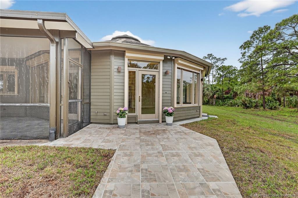 Stuart, Florida, 34997, United States, 3 Bedrooms Bedrooms, ,2 BathroomsBathrooms,Residential,Active,2034291