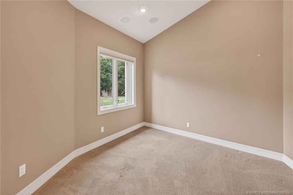 Stuart, Florida, 34997, United States, 3 Bedrooms Bedrooms, ,2 BathroomsBathrooms,Residential,Active,2034291